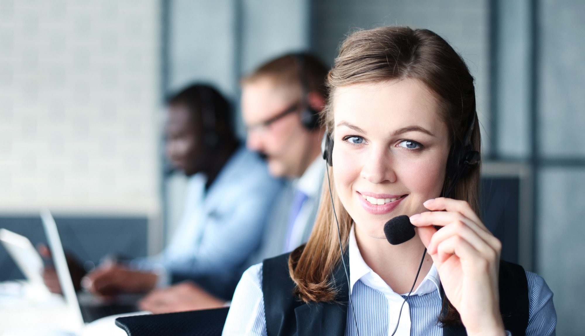 7-customer-service-tips-for-helping-people-over-the-phone